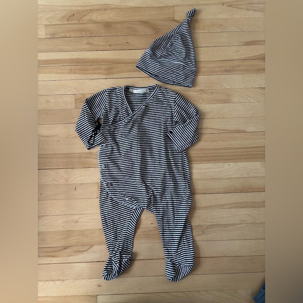 +1 in the family sleeper and hat, Sz 1 year